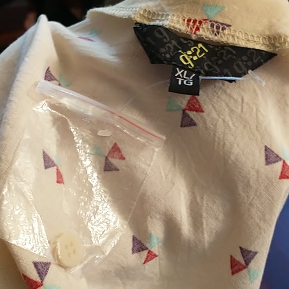 🇨🇦 Gorgeous Cotton Summer Top - Picture 4 of 5